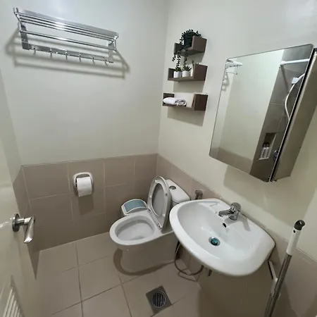 Near Bgc 1Br Wi-Fi Netflix Balcony Skyline Apartment Manila Exterior photo